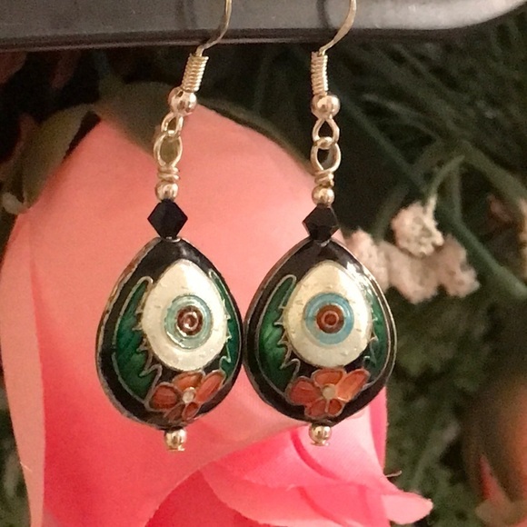 🔥ON SALE🔥3/$30🔥 💖 LA Design💖Handmade Earrings - Picture 3 of 5